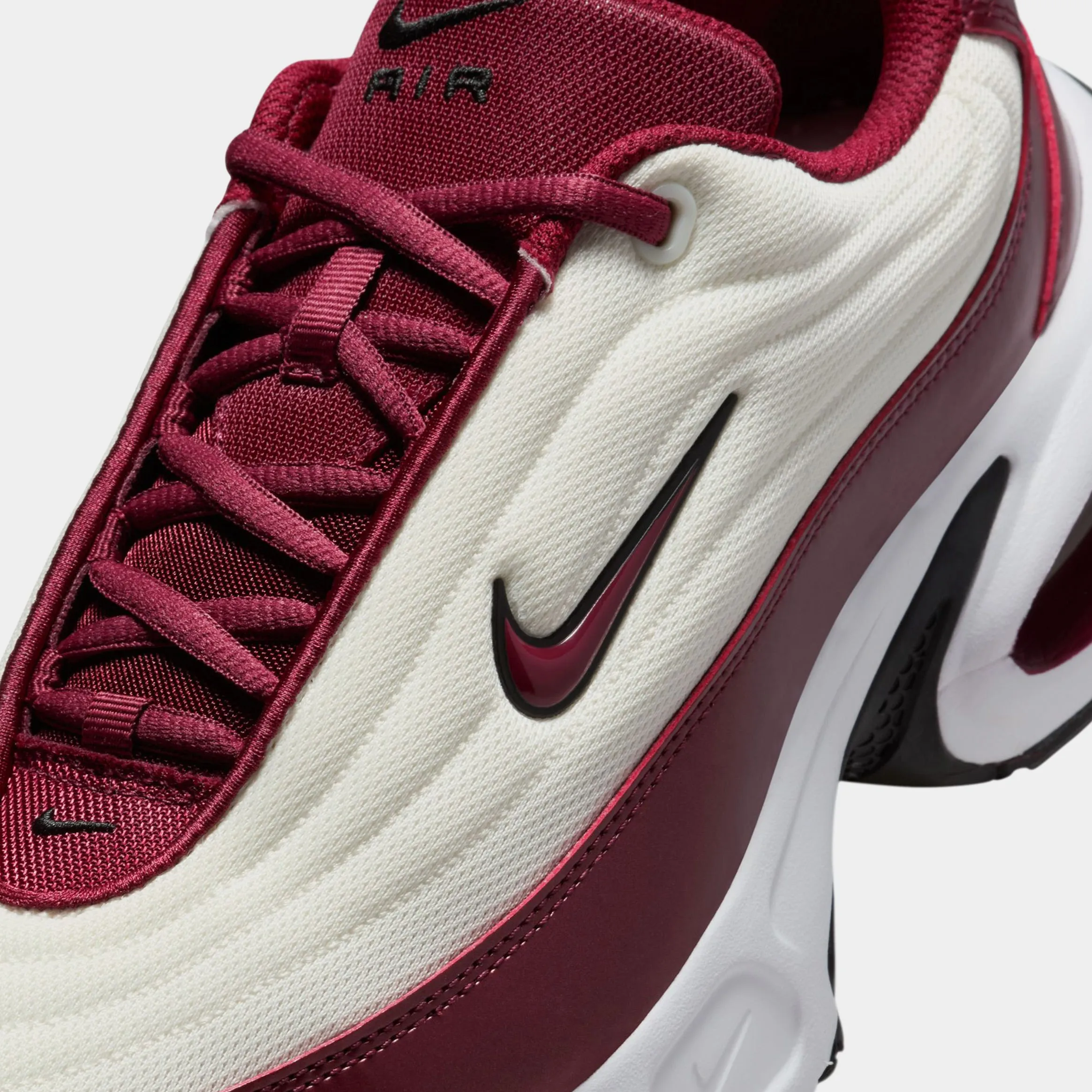 Air Max Portal SE Womens Lifestyle Shoes (Team Red/Black/White/Sail) Free Shipping
